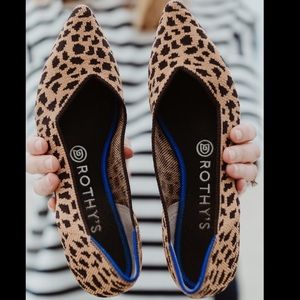 Rothys the point leopard print woman’s fla…